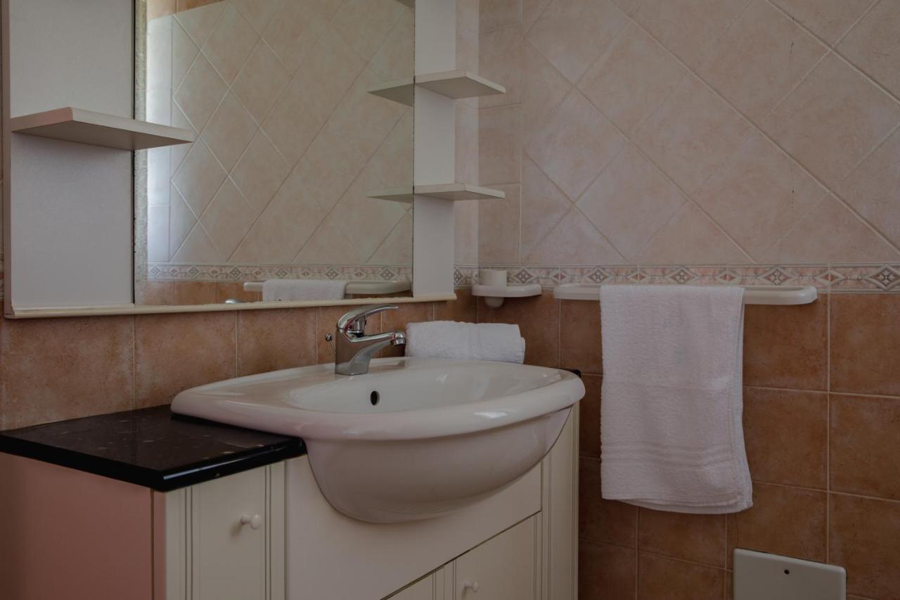 Appartamenti Costa - Budoni Sweet Home タナウネッラ エクステリア 写真